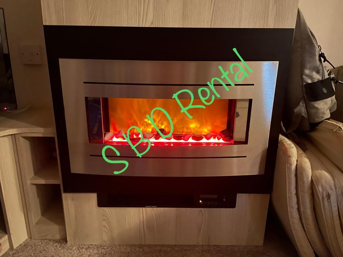 Summer Breeze Deluxe Caravan Rental Saint Osyth ภายนอก รูปภาพ