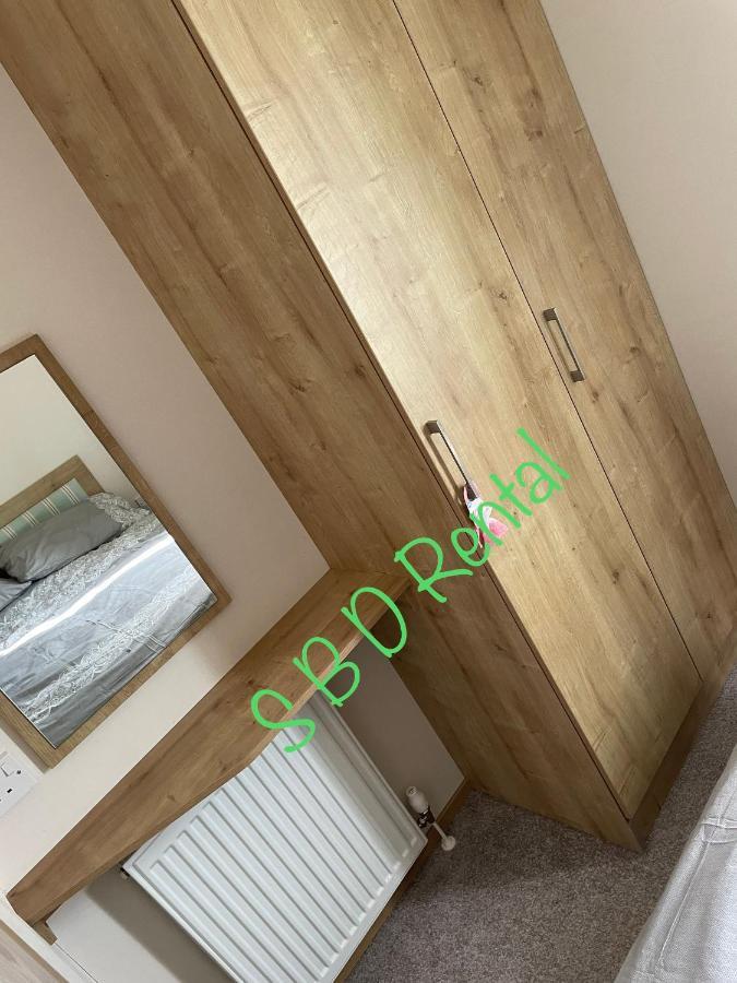 Summer Breeze Deluxe Caravan Rental Saint Osyth ภายนอก รูปภาพ