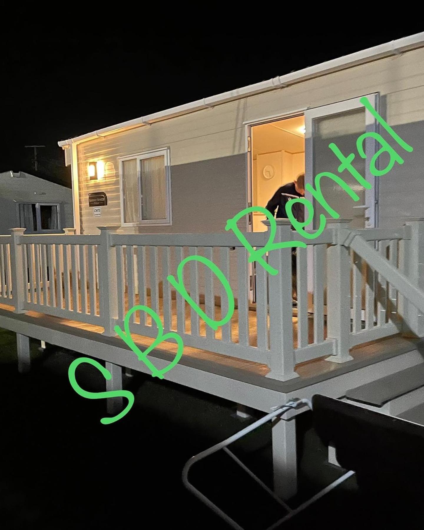 Summer Breeze Deluxe Caravan Rental Saint Osyth ภายนอก รูปภาพ